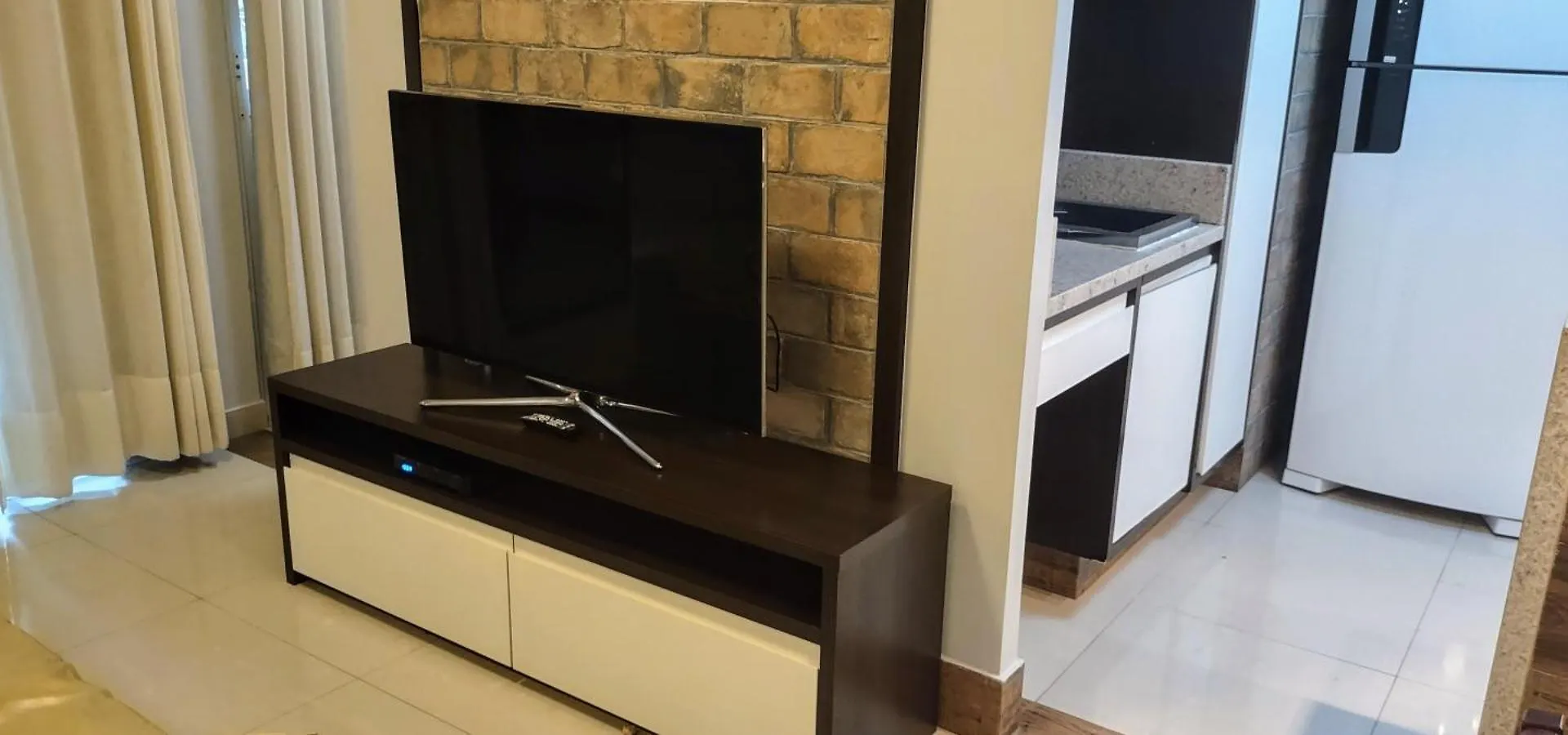 The Sun Resort - Super Apartamento De 2 Quartos - 1 Suite E 1 Reversivel Brasilia